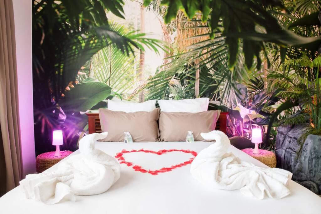 Secret Suite "Jungle" - Jacuzzi Privatif - Gare Rer C - Proche Paris Bretigny-sur-Orge Bagian luar foto